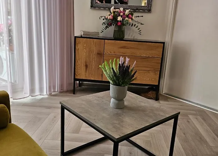 아파트 Stylish 1 Bedroom With Full Kitchen And Bathroom In Kadriorg, Centre