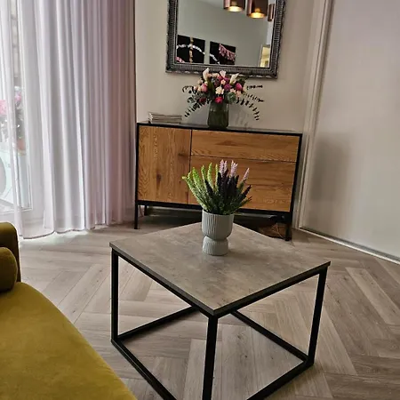 Apartmán Stylish 1 Bedroom With Full Kitchen And Bathroom In Kadriorg, Centre
